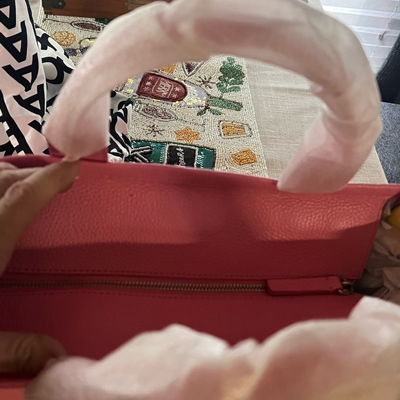 SMALL Marc Jacobs Petite Pink Tote Bag with Textured Leather & Detach Strap - Picture 7 of 13